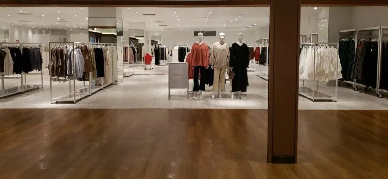 マネキンの回収