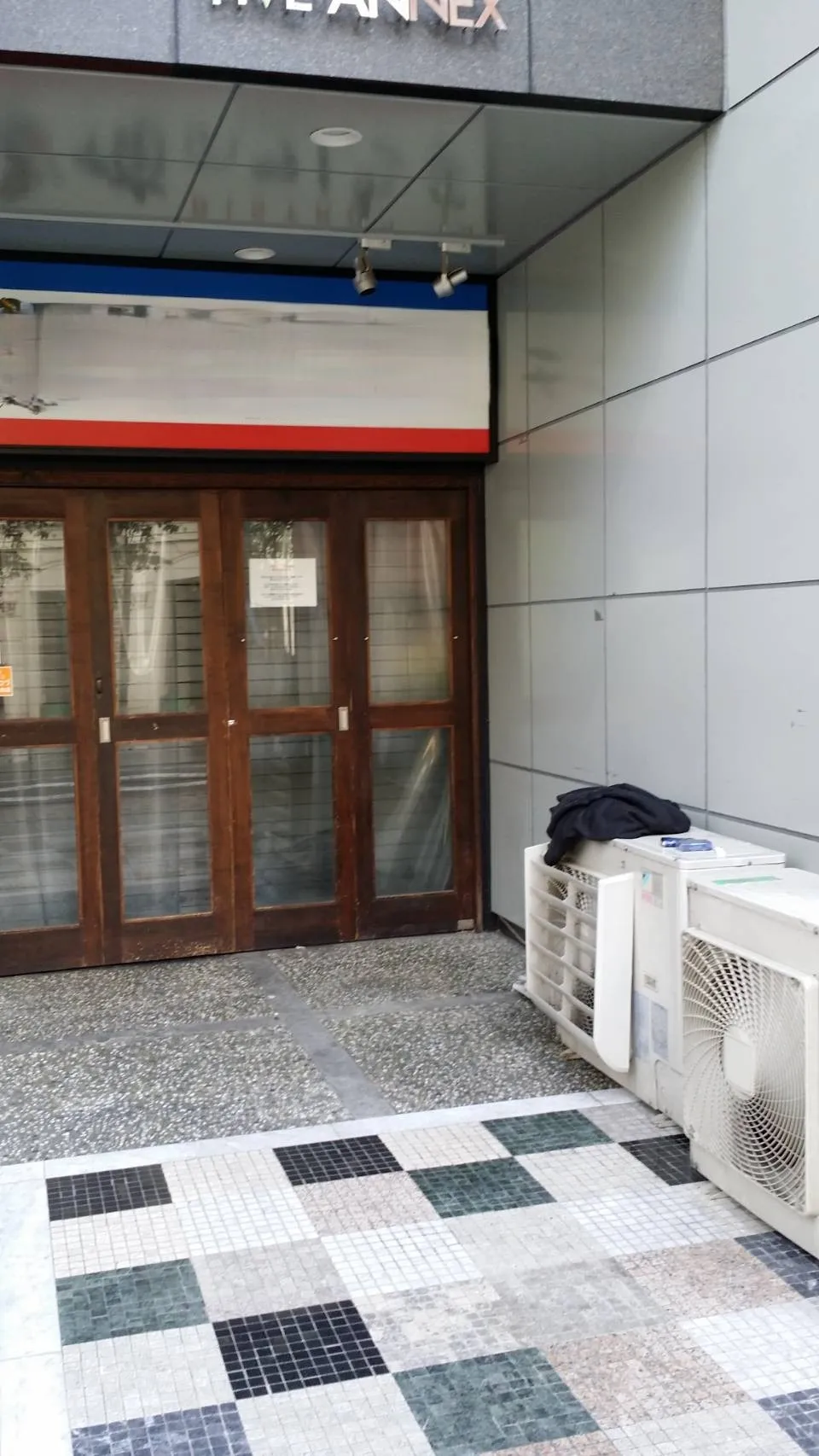 某フレンチレストランの撤去作業